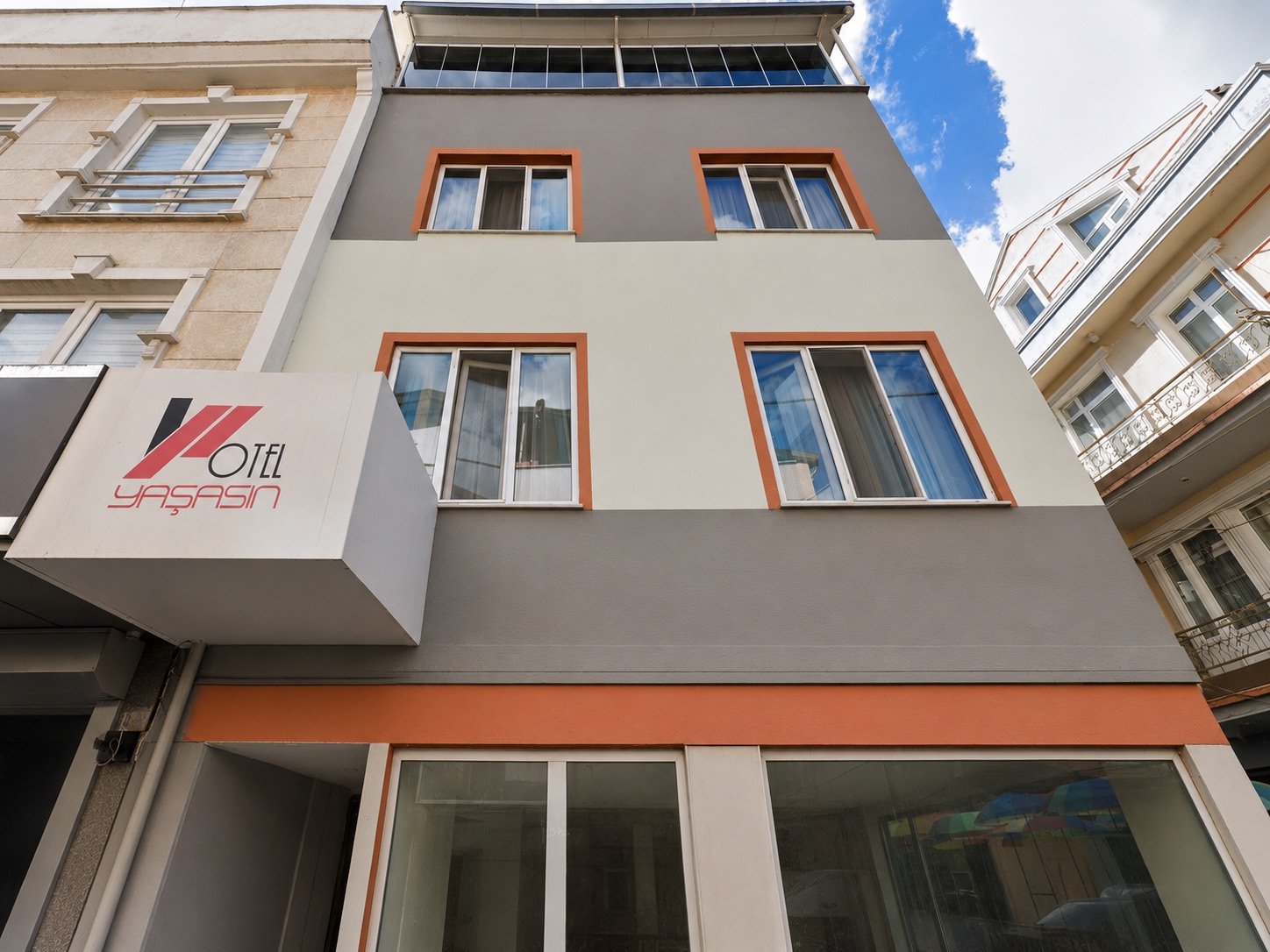 Otel Yaşasın B Blok bina fotoğrafı
